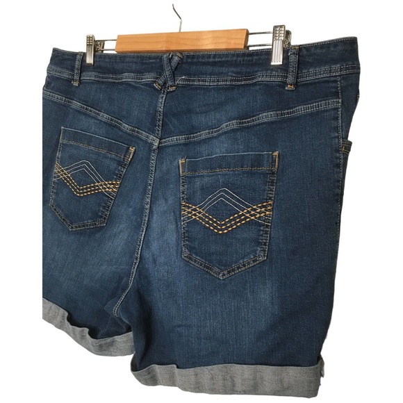 Lane Bryant High Rise Rolled Cuffed Boyfriend Stretch Denim Jean Shorts Blue 28 - Picture 7 of 11